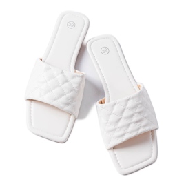 Hvide elegante flip-flops med quiltning fra Labrie