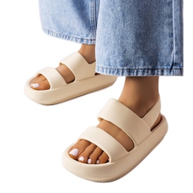 Beige sandaler fra Émond