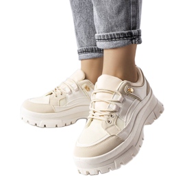 Beige lave sko med en beskytter fra Via