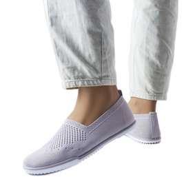 Grå slip-on sneakers fra Mazuret