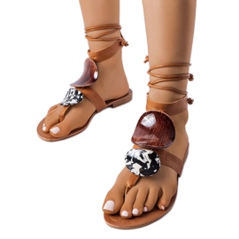 Moines brune dekorative sandaler