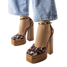 Brune højhælede pumps fra Romines