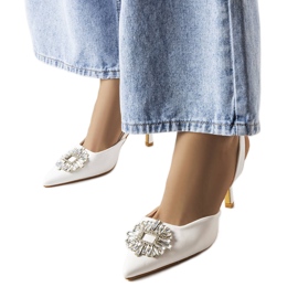 Moïse hvide rhinsten pumps
