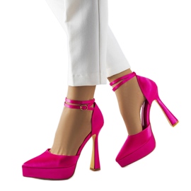 Pink højhælede pumps fra Dallas lyserød