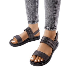 Sorte skinnende sandaler fra Felicienne