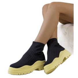 Sorte og gule høje sneakers fra Marks