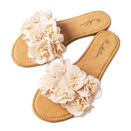 Beige hjemmesko med blomster fra Alfrida
