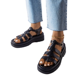 Sorte sandaler med trakt sål fra Saidi