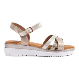 Komfortable sandaler på en lav kile Shelovet beige og guld gylden