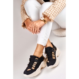 Moderigtige damesneakers med en tyk sål sort