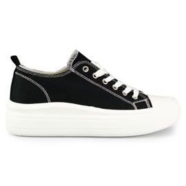 Sorte sneakers på lav platform