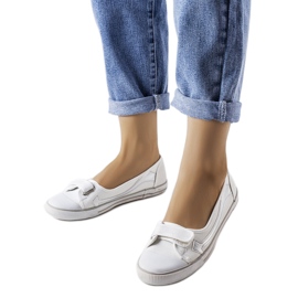 Inna Hvide tekstilsneakers fra Winifred 8826 White rød