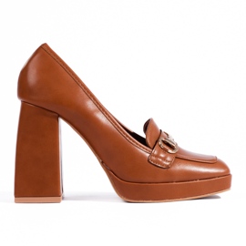 Brune blokhælede pumps fra Shelovet