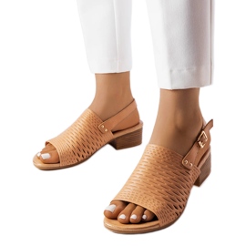 Ørkenbrune sandaler med lav hæl beige