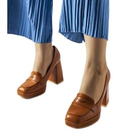 Brune højhælede pumps fra Inès
