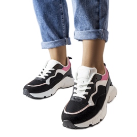 Inna Sorte og lyserøde sportssneakers fra Fauren