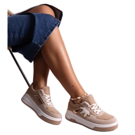 Beige sneakers med spejlindsats fra Kollins