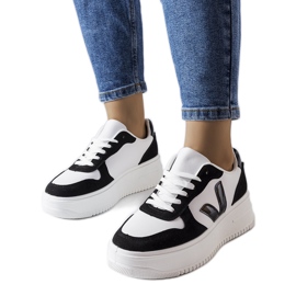 Sorte og hvide platformssneakers fra Plouffe