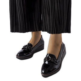 Sorte patent wedge loafers fra Erin