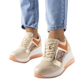 Inna Beige wedge sneakers fra Irpina