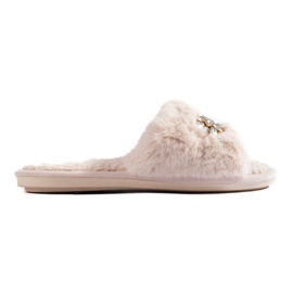 Beige hjemmesko med pels og krystaller fra Shelovet