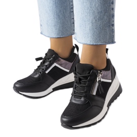 Inna Sorte wedge sneakers fra Deodata