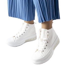 Inna Hvide high-top sneakers fra Quiet