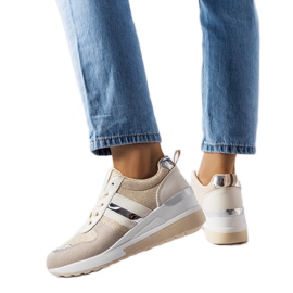 Inna Beige og sølv wedge sneakers fra Titusville