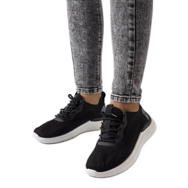 Sorte og hvide sneakers fra Nelson