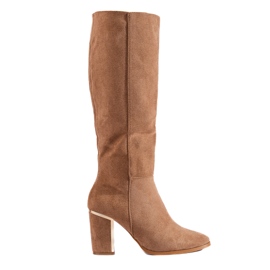 Brune elegante højhælede ruskindstøvler fra Shelovet beige