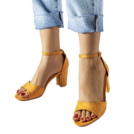 Brune højhælede sandaler fra Polet gul