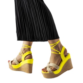 Gule espadriller med Berta kiler beige