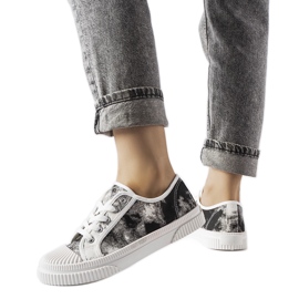 Sorte Clavet udvaskede sneakers hvid
