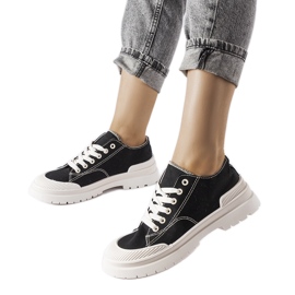 Sorte sneakers i stof fra Nassar