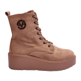 Vinceza Beige ruskind arbejdsankelstøvler på en massiv platform kiler Beige Lavica