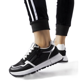 Sorte dekorative Camuzzoni sneakers