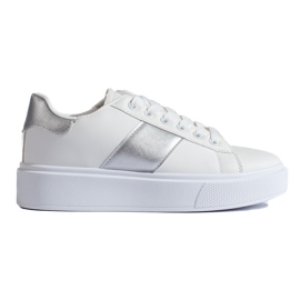 Hvide damesneakers på Shelovet platformen