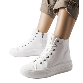 Hvide isolerede sneakers Big Star MM274021