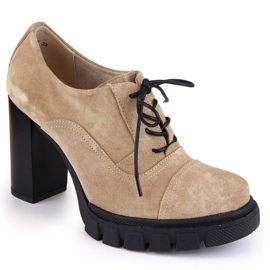 Damesko i ruskind i læder på høj hæl og platform, beige Filippo DP4918