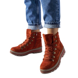 Røde isolerede Mazara trekkingsko brun