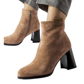 Beige elegante ankelstøvler fra Serbadone