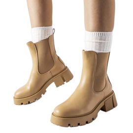 Beige isolerede klassiske slip-on ankelstøvler fra Laives
