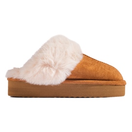 SHELOVET Fluffy, blød katie på en kamelplatform brun