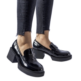 Sorte patent loafers med Hobbs hæl