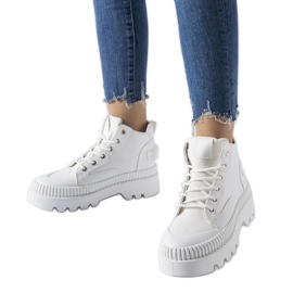 Inna Hvide sneakers på en høj platform Grotta