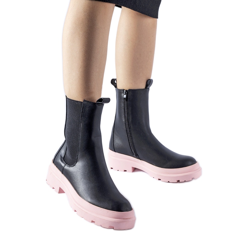 Sorte Georgette ankelstøvler med pink sål