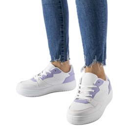 Hvide sneakers med lilla Fournie-accenter