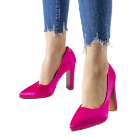 Pink satin stilet pumps fra Rivers lyserød