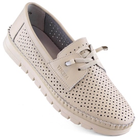 Slip-on sko i gennembrudt læder, beige Vinceza 7872