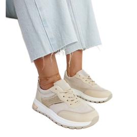 Beige sneakers på Lubna platformen